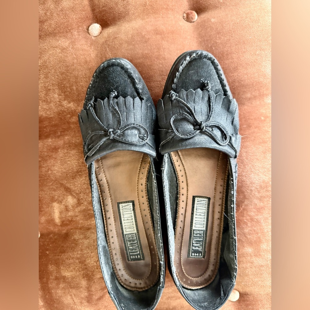 VTG Women’s Black Leather Moccasins sz11
